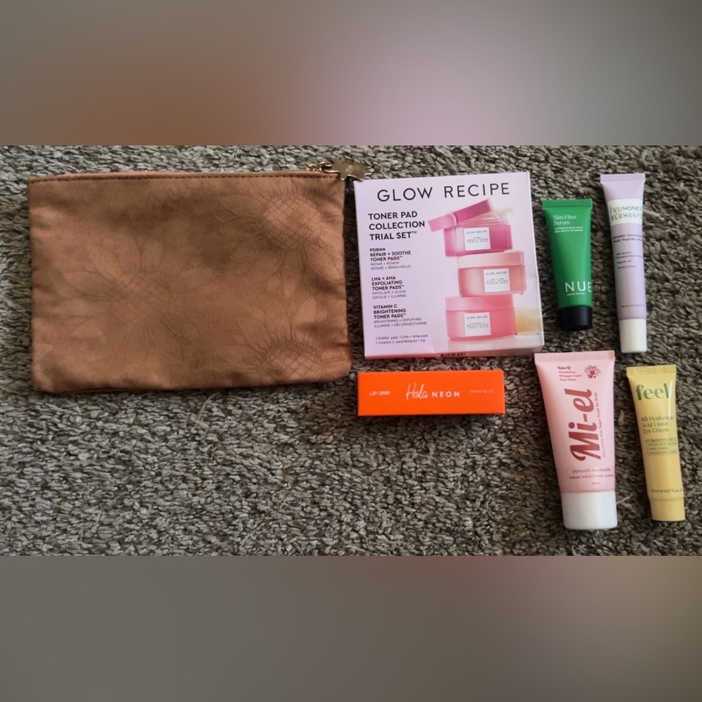 New Ipsy bag with skincare etc